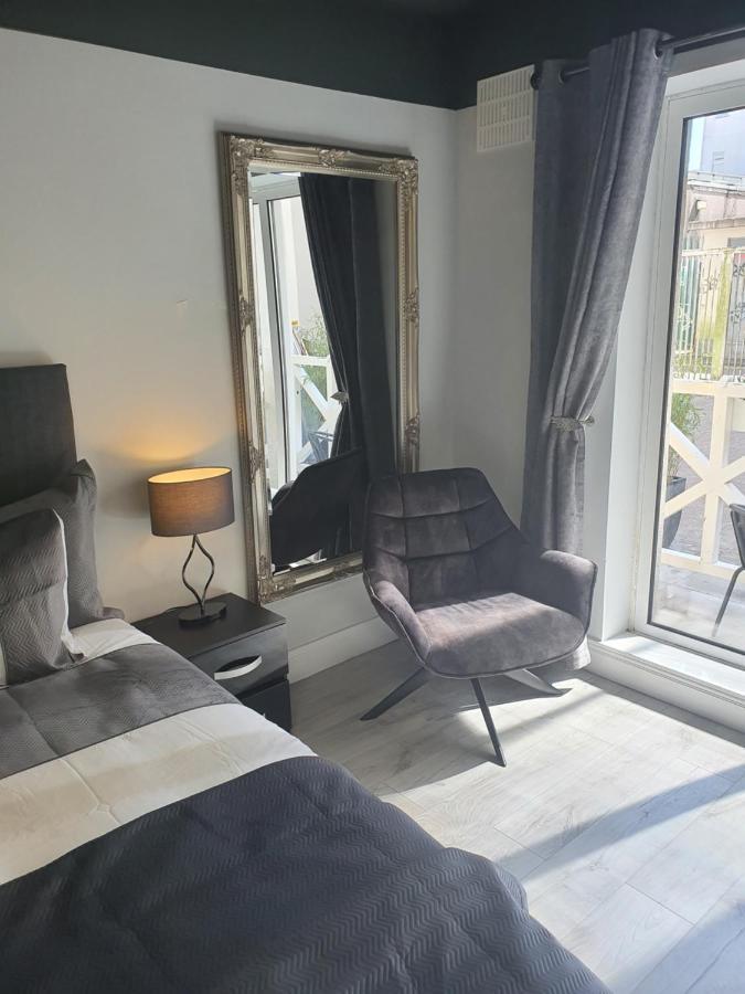 River View Apartment Suite Cork Esterno foto