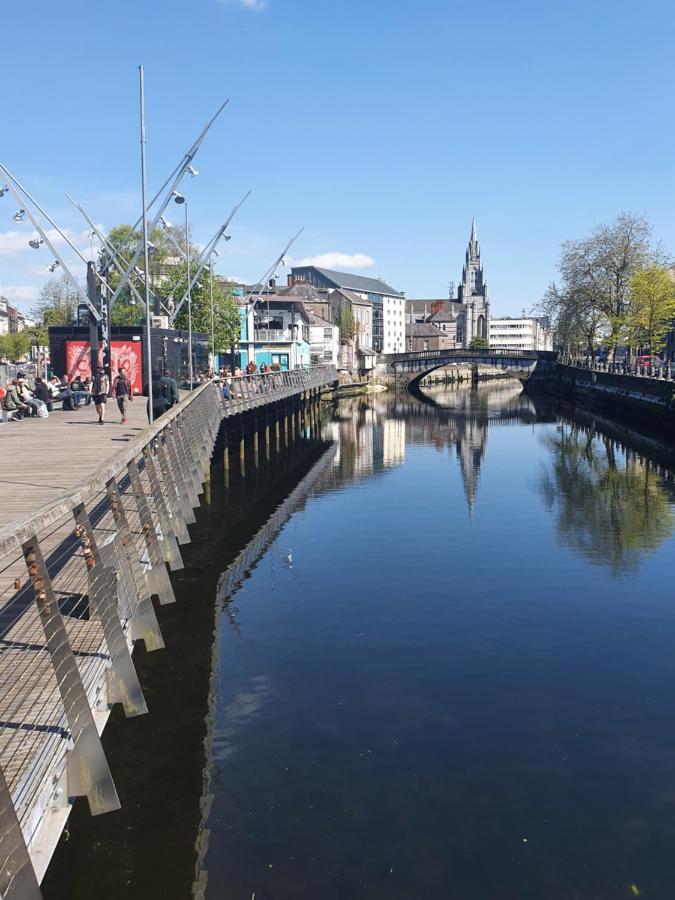 River View Apartment Suite Cork Esterno foto