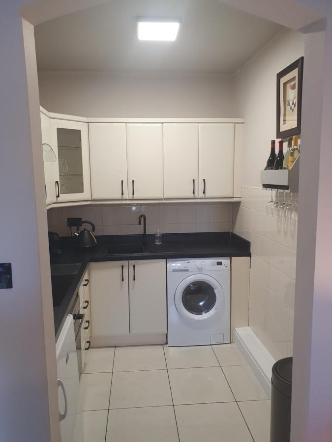 River View Apartment Suite Cork Esterno foto