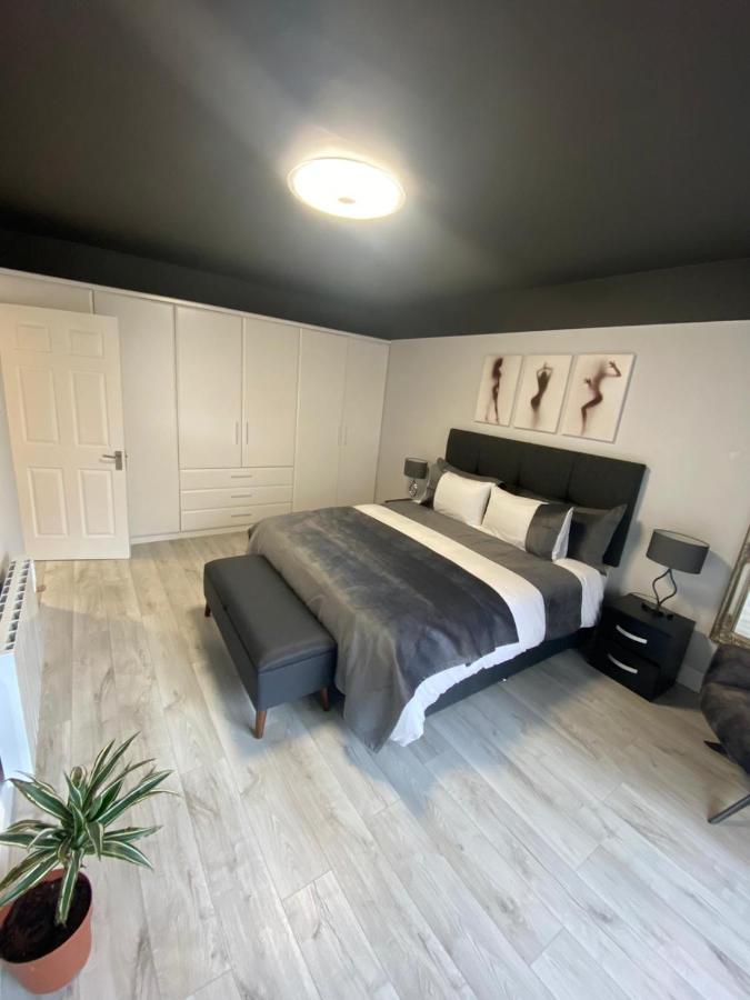 River View Apartment Suite Cork Esterno foto