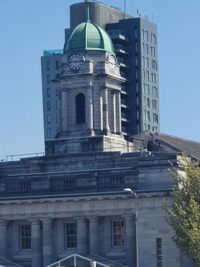 River View Apartment Suite Cork Esterno foto